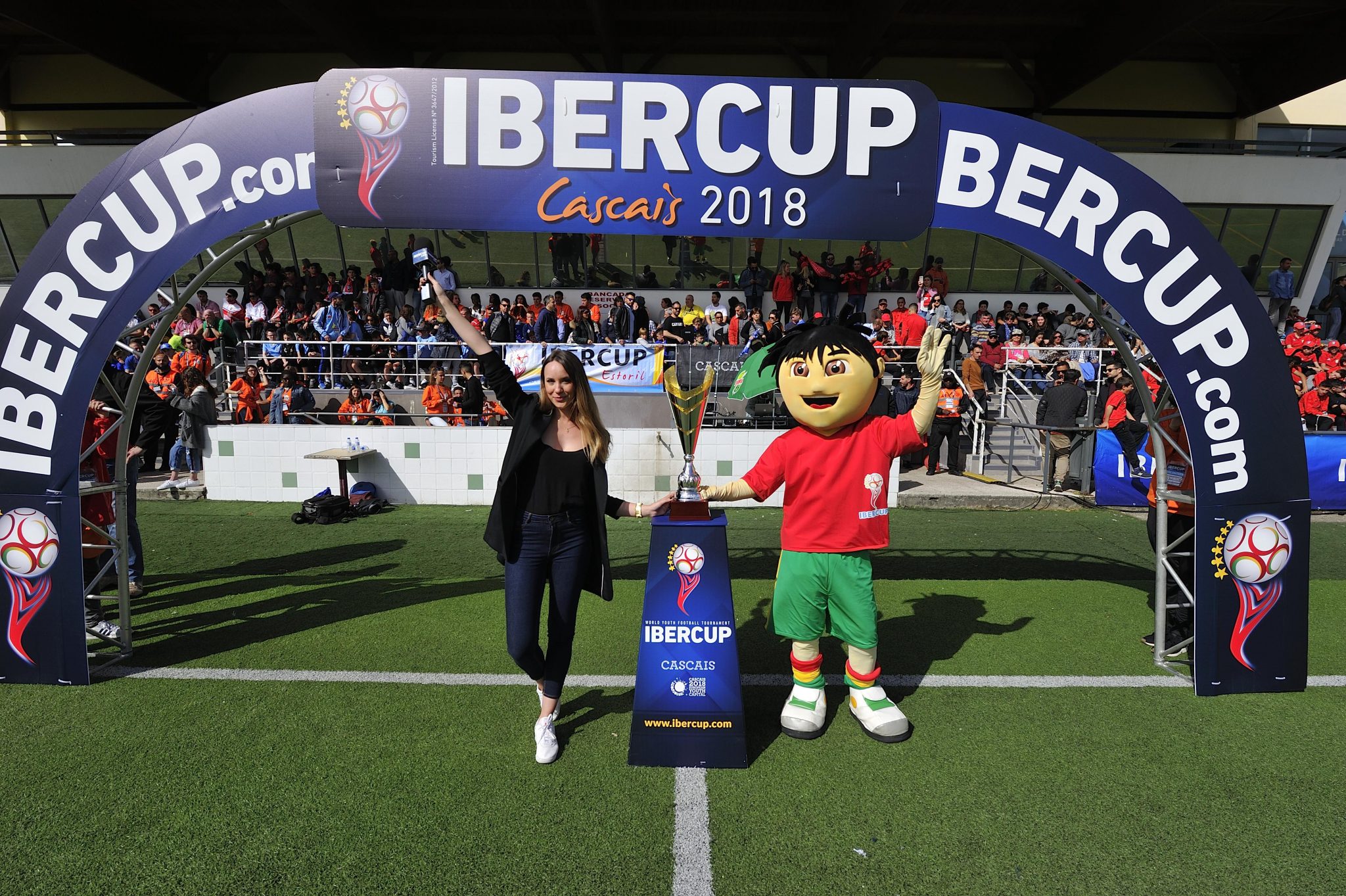 IberCup Cascais - journalist-mascot-cup - Road to Sport